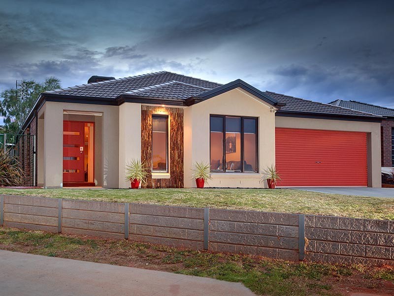 27 LIGHTWOOD DRIVE, Wodonga VIC 3690