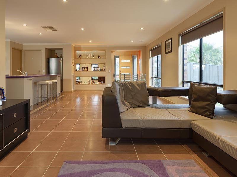 27 LIGHTWOOD DRIVE, Wodonga VIC 3690