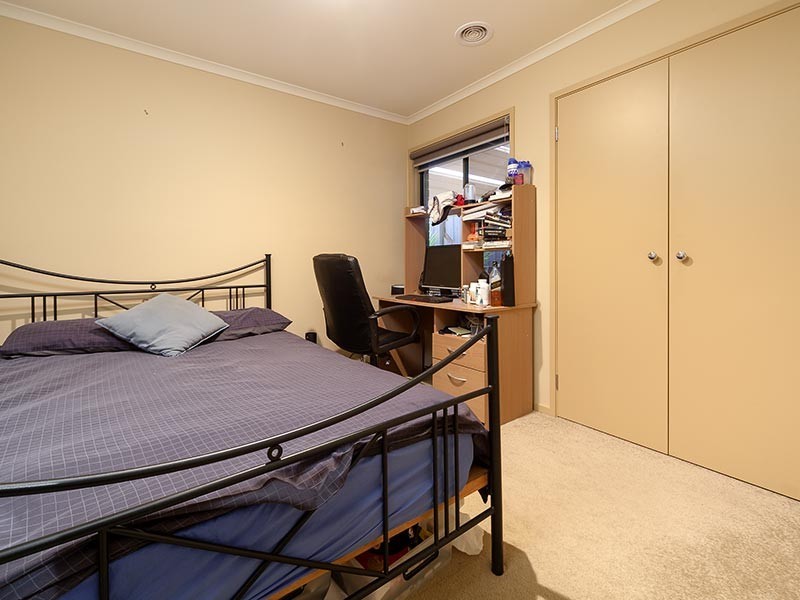 27 LIGHTWOOD DRIVE, Wodonga VIC 3690