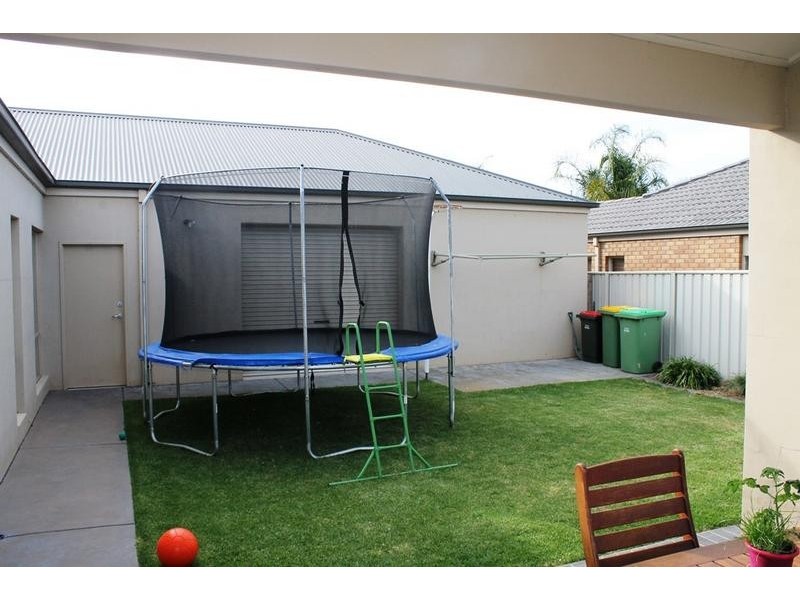 5 WILLOUGHBY AVENUE, Wodonga VIC 3690