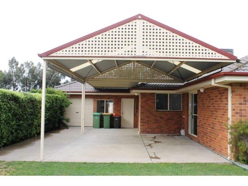 1 SLICE COURT, Wodonga VIC 3690