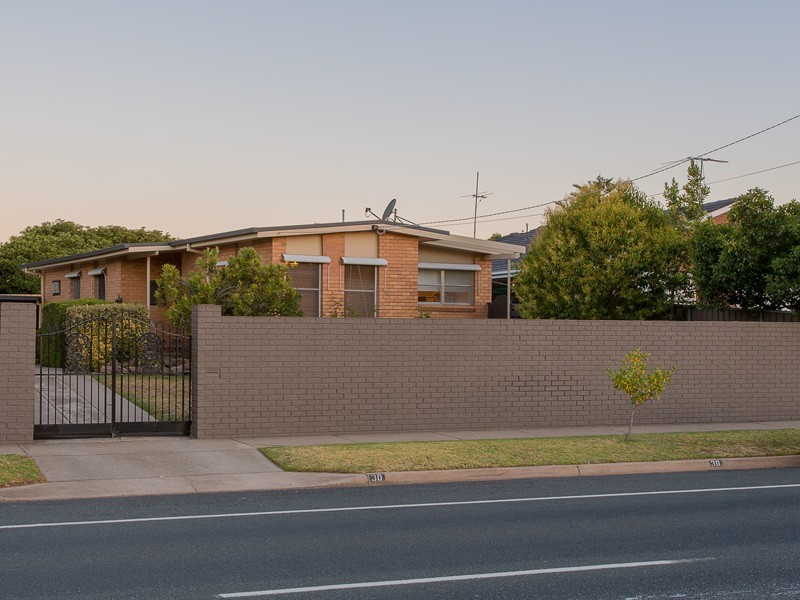 30 MELROSE DRIVE, Wodonga VIC 3690