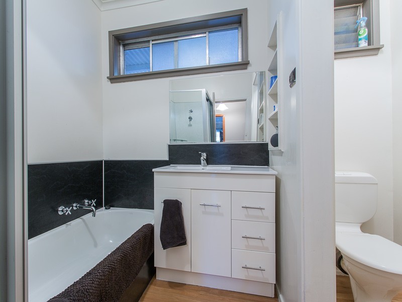 30 MELROSE DRIVE, Wodonga VIC 3690