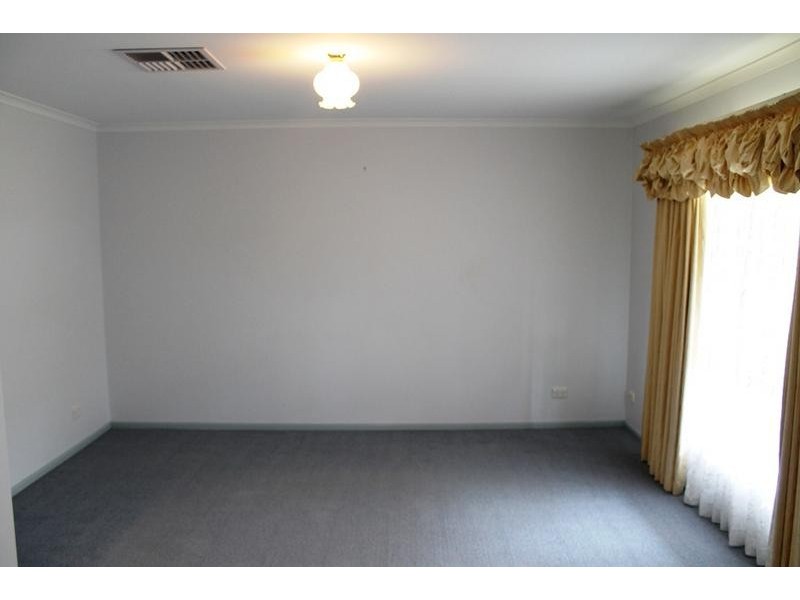 1 SLICE COURT, Wodonga VIC 3690