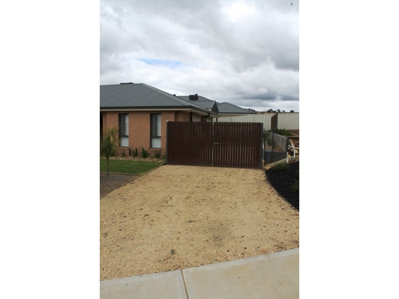 1 INNISBROOK AVENUE, Wodonga VIC 3690