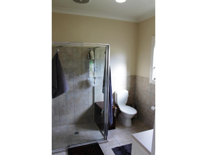 5 WILLOUGHBY AVENUE, Wodonga VIC 3690