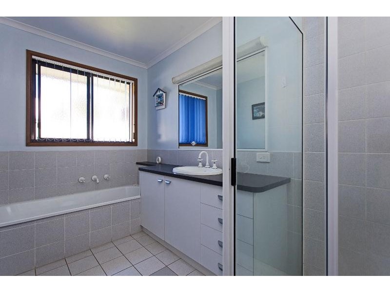 6 BENT PLACE, Wodonga VIC 3690