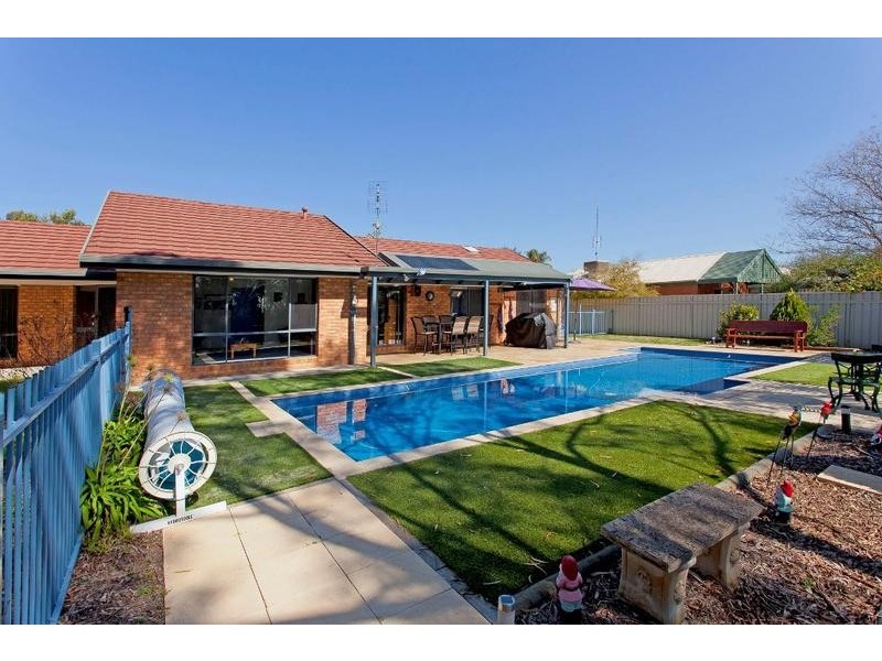 6 BENT PLACE, Wodonga VIC 3690