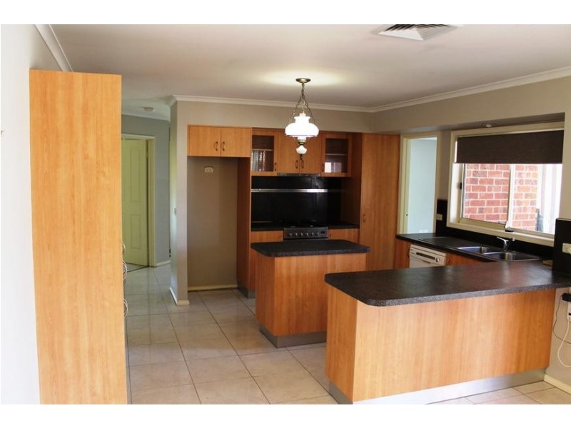 5 KYLE COURT, Wodonga VIC 3690