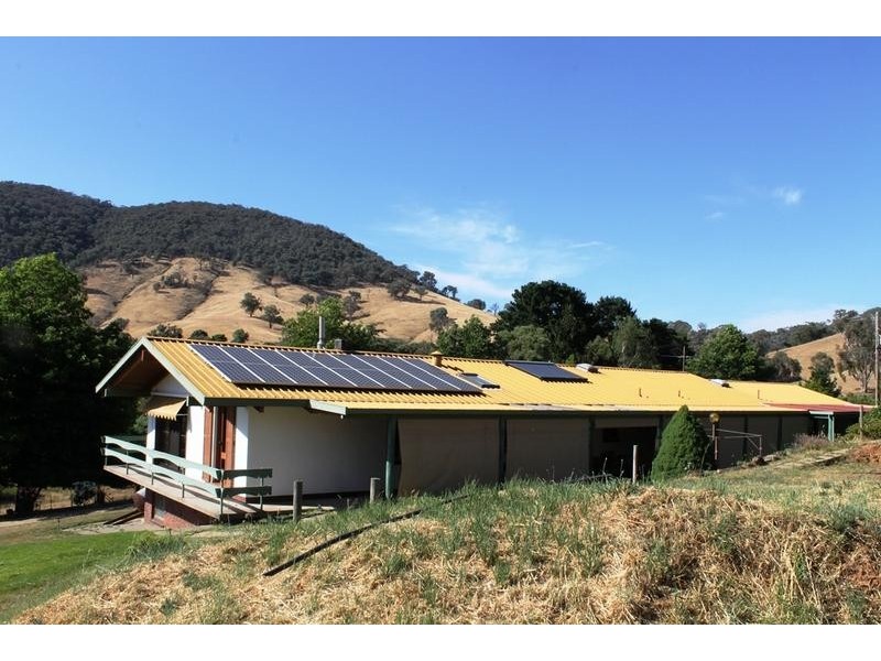 2179 BEECHWORTH WODONGA ROAD, Wodonga VIC 3690