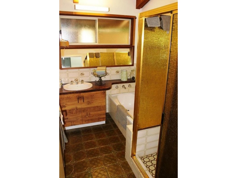 2179 BEECHWORTH WODONGA ROAD, Wodonga VIC 3690