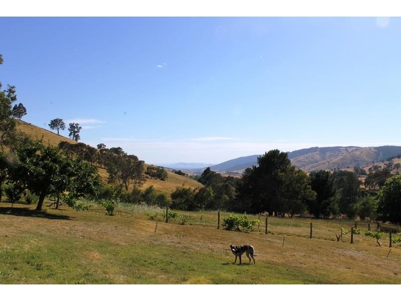 2179 BEECHWORTH WODONGA ROAD, Wodonga VIC 3690