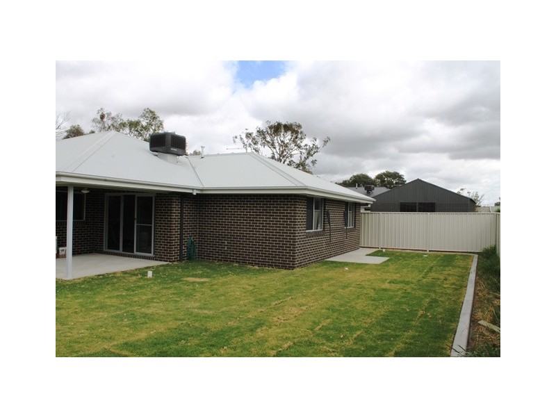 29 WHITELEY CIRCUIT, Baranduda VIC 3691