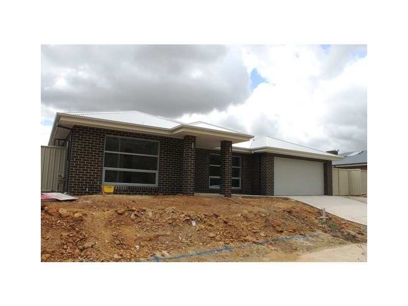 29 WHITELEY CIRCUIT, Baranduda VIC 3691
