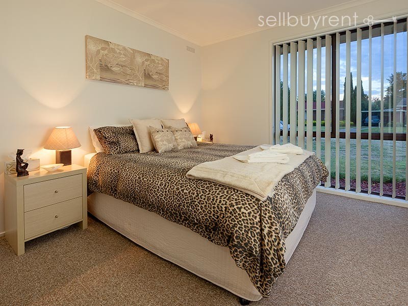 4 WILTSHIRE CRESCENT, Wodonga VIC 3690