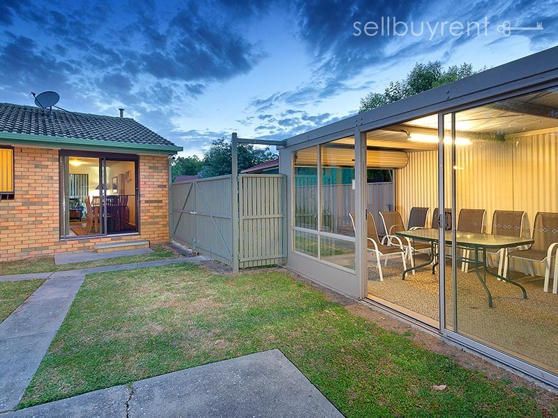 4 WILTSHIRE CRESCENT, Wodonga VIC 3690