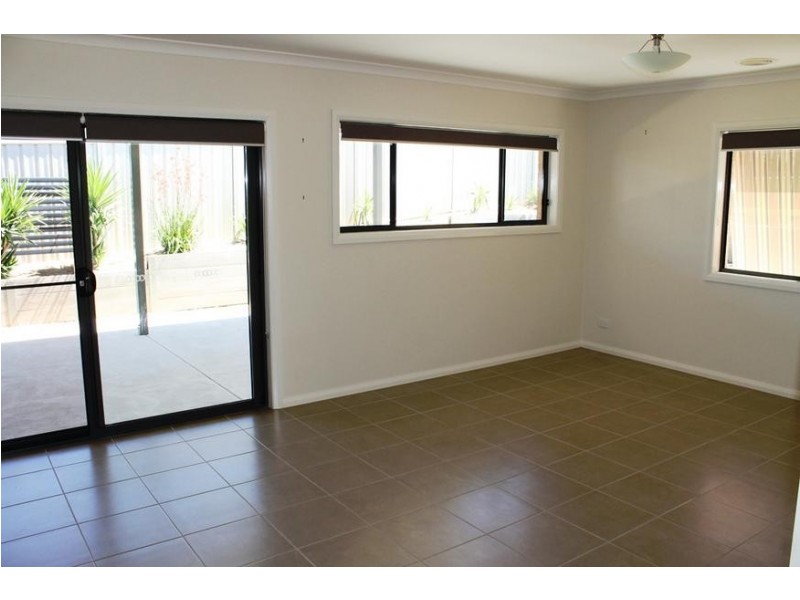1 INNISBROOK AVENUE, Wodonga VIC 3690