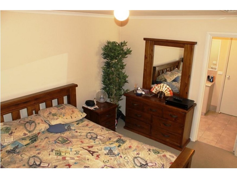 2 SWIFT COURT, Wodonga VIC 3690