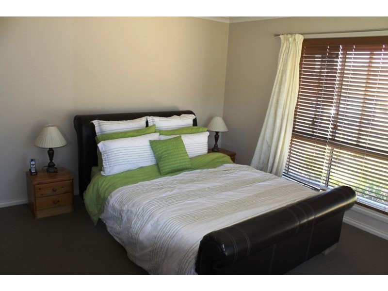 131 DE KERILLEAU DRIVE, Wodonga VIC 3690