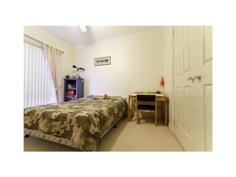 18 PARKFIELD DRIVE, Wodonga VIC 3690