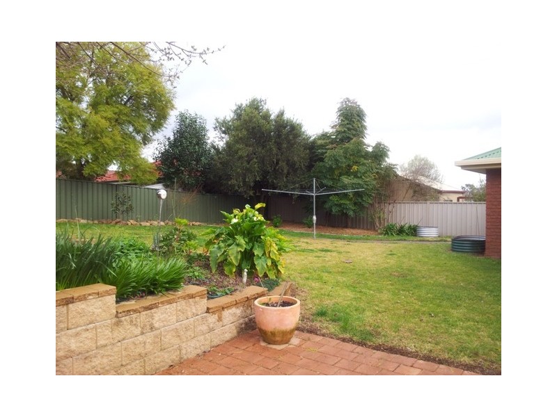 6 FLAX STREET, Baranduda VIC 3691