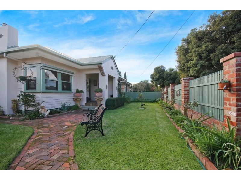 19 BURNLEY STREET, Wodonga VIC 3690