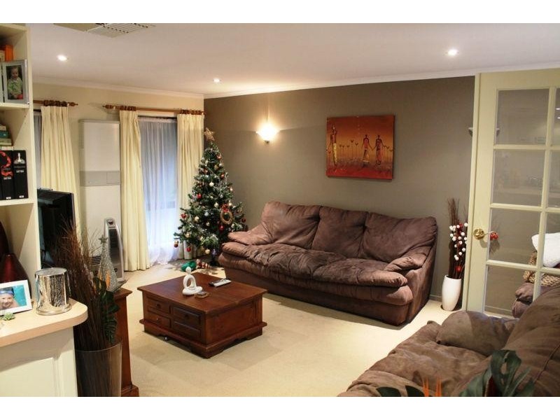 10 RUBY ROAD, Wodonga VIC 3690