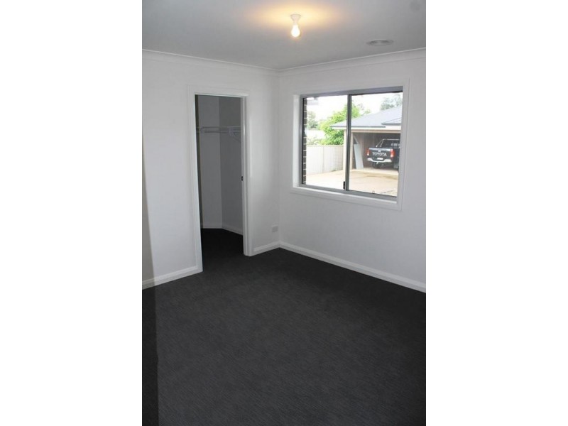 83 JARACARANDA STREET, Albury NSW 2640