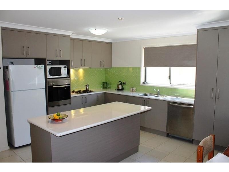 43 KELLIHER AVENUE, Wodonga VIC 3690