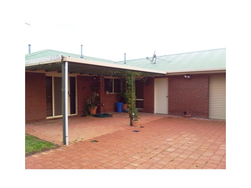 6 FLAX STREET, Baranduda VIC 3691