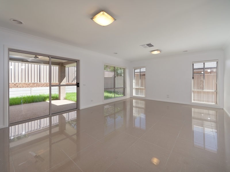 5 STANGER COURT, Wodonga VIC 3690