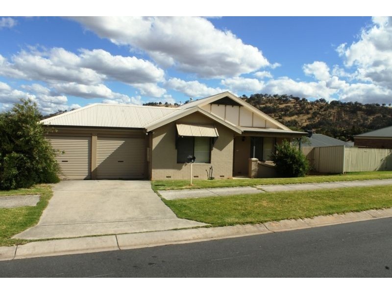 2 SWIFT COURT, Wodonga VIC 3690