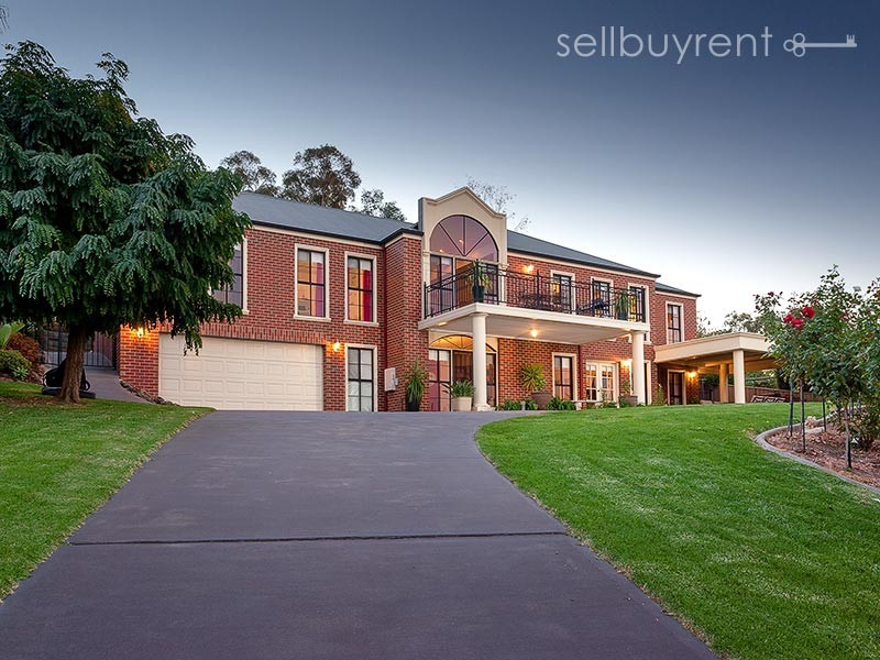 22 AVONDALE DRIVE, Wodonga VIC 3690