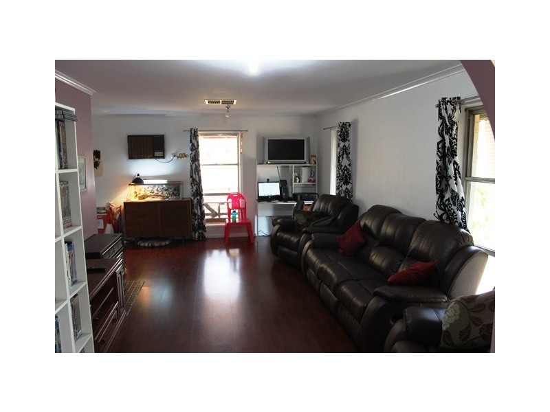 76 TRUDEWIND ROAD, Wodonga VIC 3690