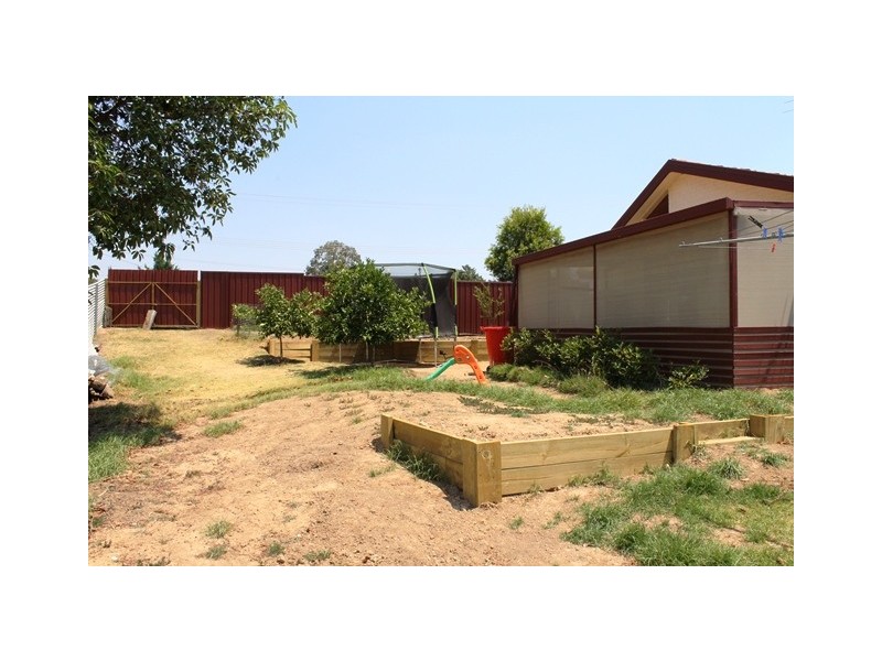 76 TRUDEWIND ROAD, Wodonga VIC 3690