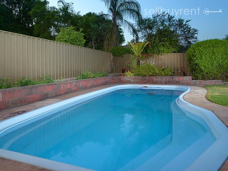 11 BEARD CRESCENT, Wodonga VIC 3690