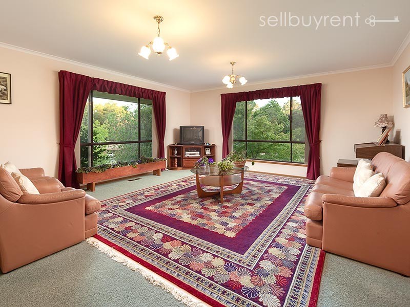 11 BEARD CRESCENT, Wodonga VIC 3690