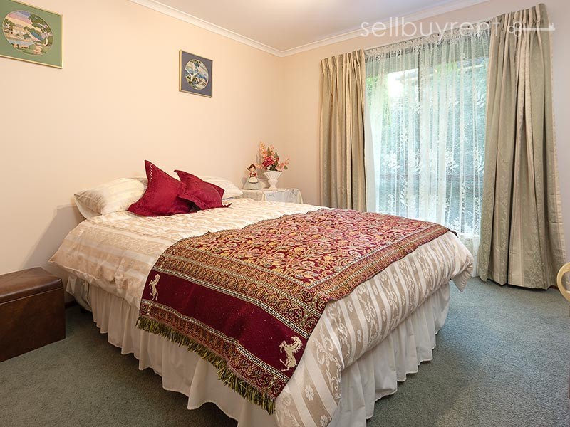 11 BEARD CRESCENT, Wodonga VIC 3690