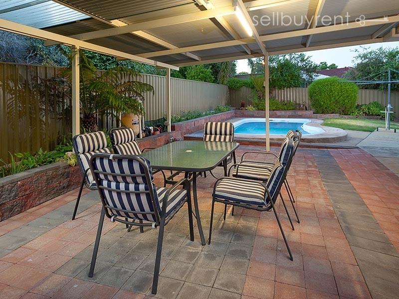 11 BEARD CRESCENT, Wodonga VIC 3690