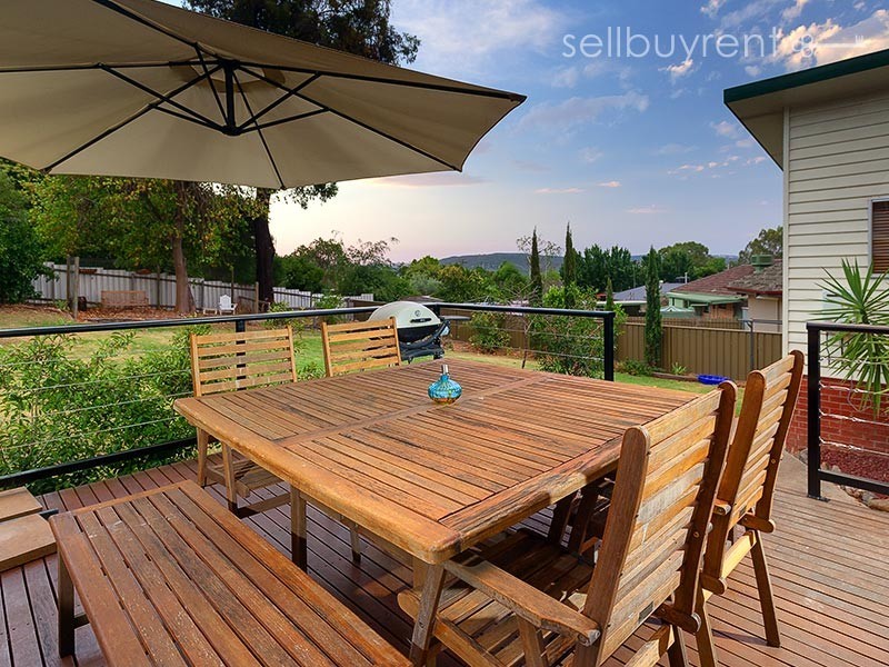 387 ALANA STREET, Albury NSW 2640