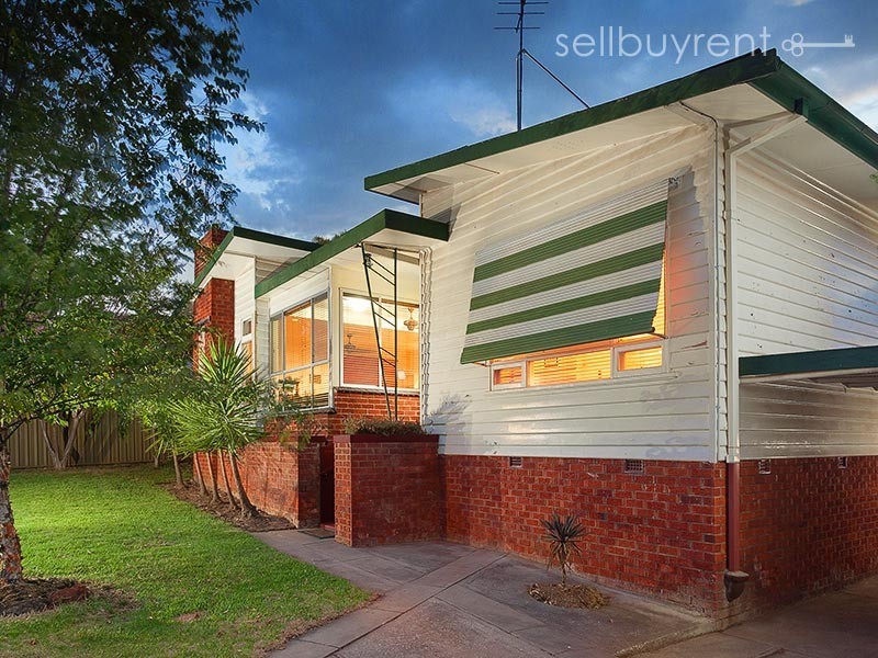 387 ALANA STREET, Albury NSW 2640