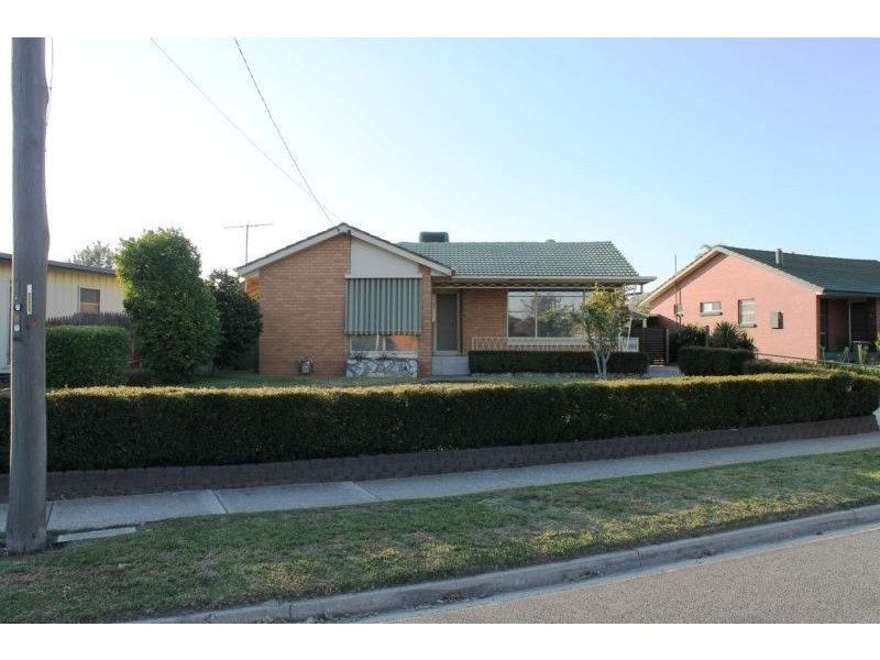 16 MELROSE DRIVE, Wodonga VIC 3690