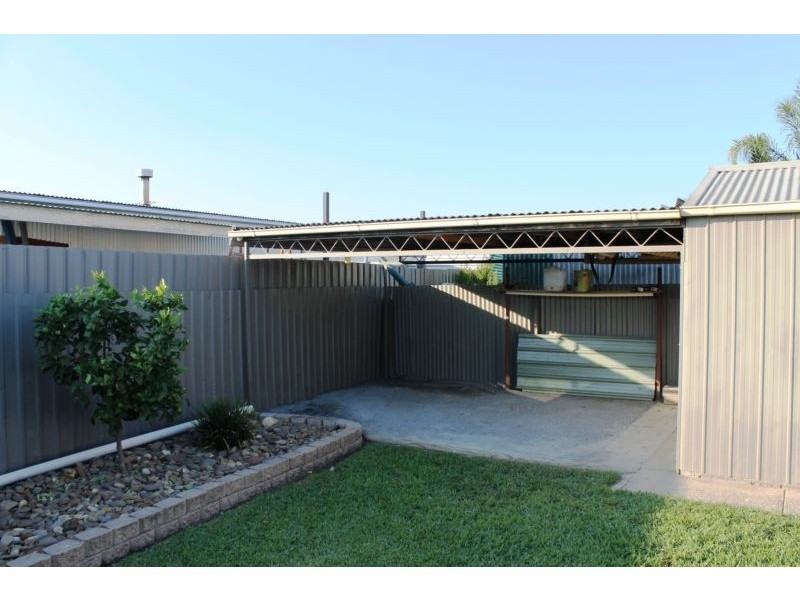 16 MELROSE DRIVE, Wodonga VIC 3690