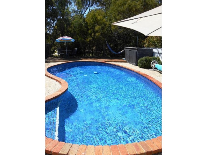 5 FLOWER PLACE, Wodonga VIC 3690