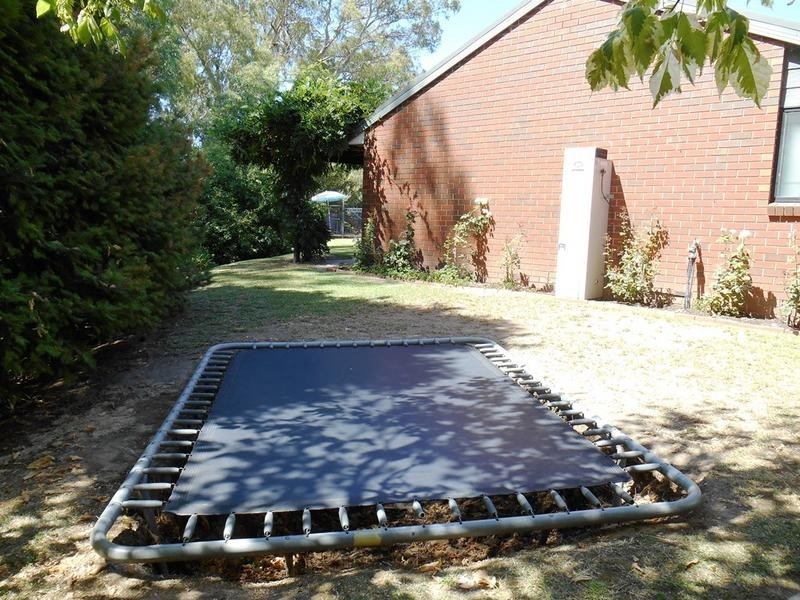 5 FLOWER PLACE, Wodonga VIC 3690