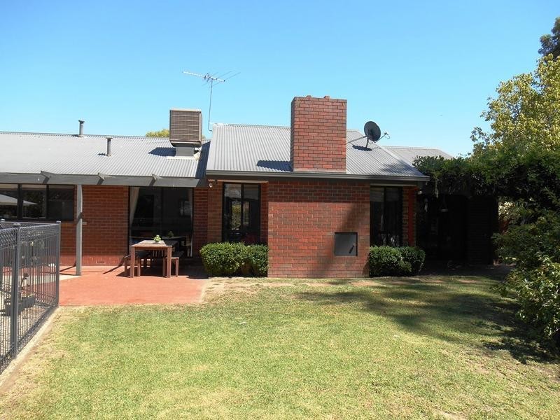 5 FLOWER PLACE, Wodonga VIC 3690