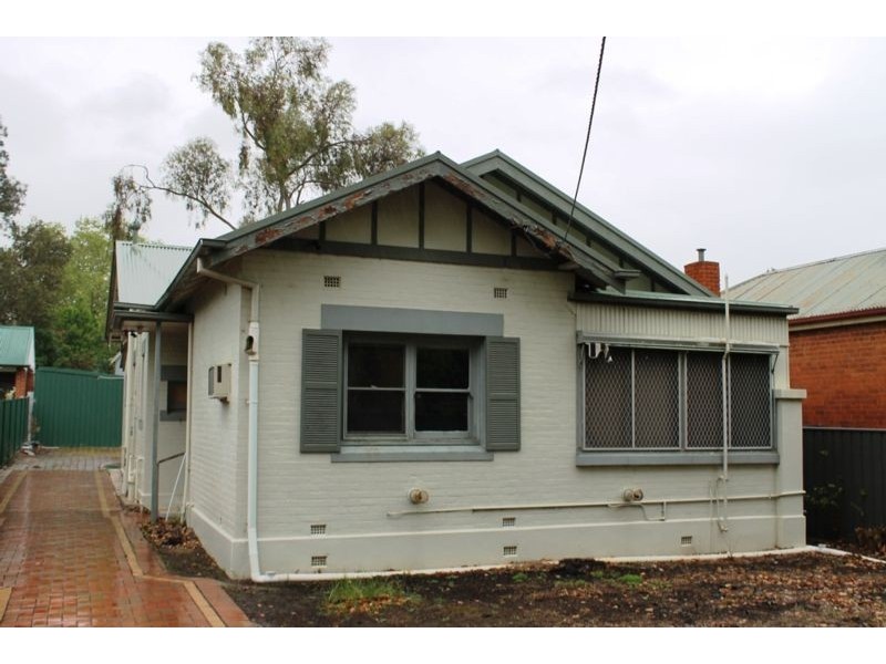 528 THURGOONA STREET, Albury NSW 2640