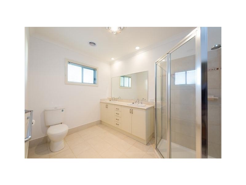 2 BIRKDALE TERRACE, Wodonga VIC 3690