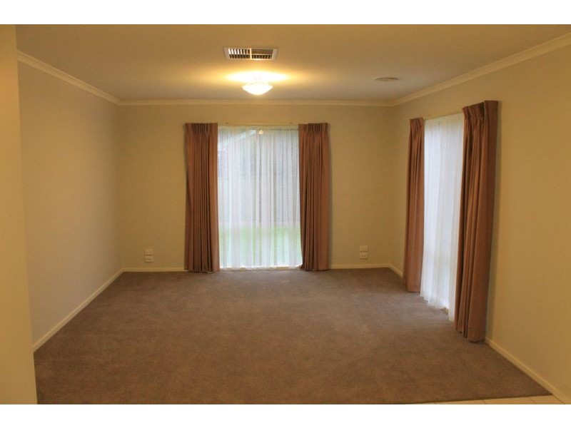 5 FUSSELL COURT, Wodonga VIC 3690