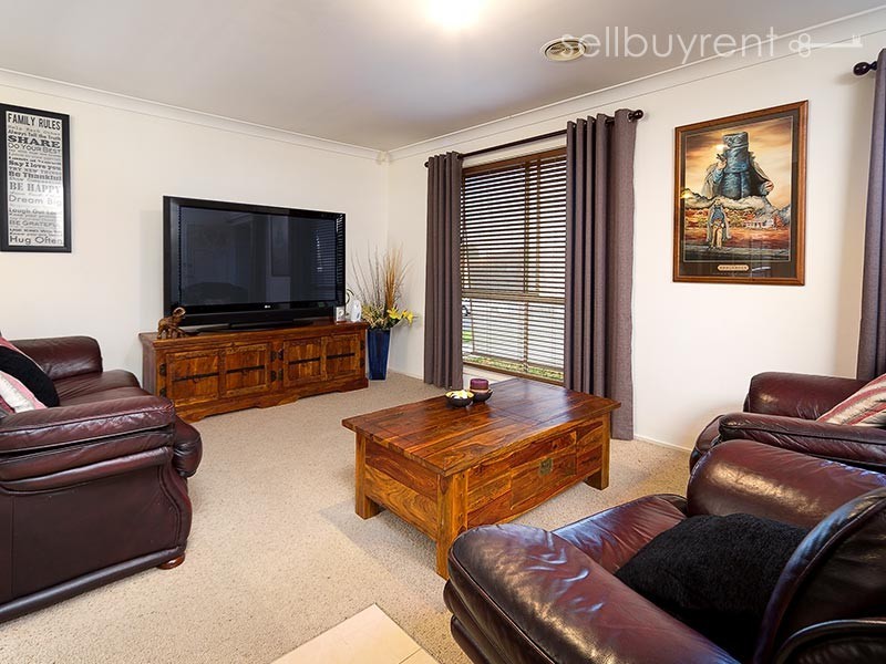 33 WARE AVENUE, Wodonga VIC 3690